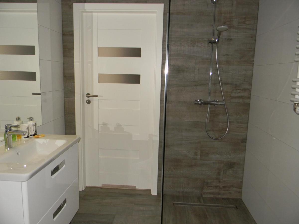 Apartamento Apartament Z Basenem Laura Polanki Park Kołobrzeg Exterior foto
